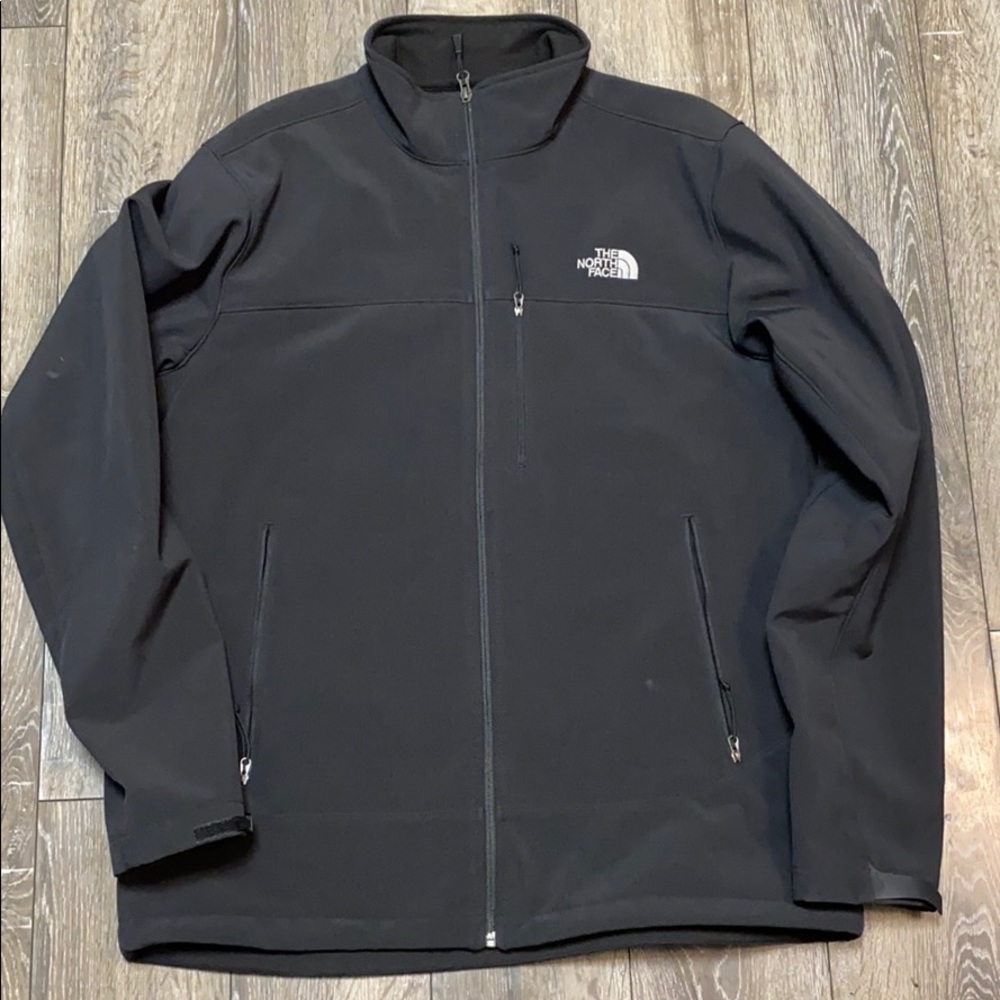 Men’s North Face jacket